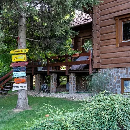 Vendeghaz A Hegyen Vakantiehuis Boedapest